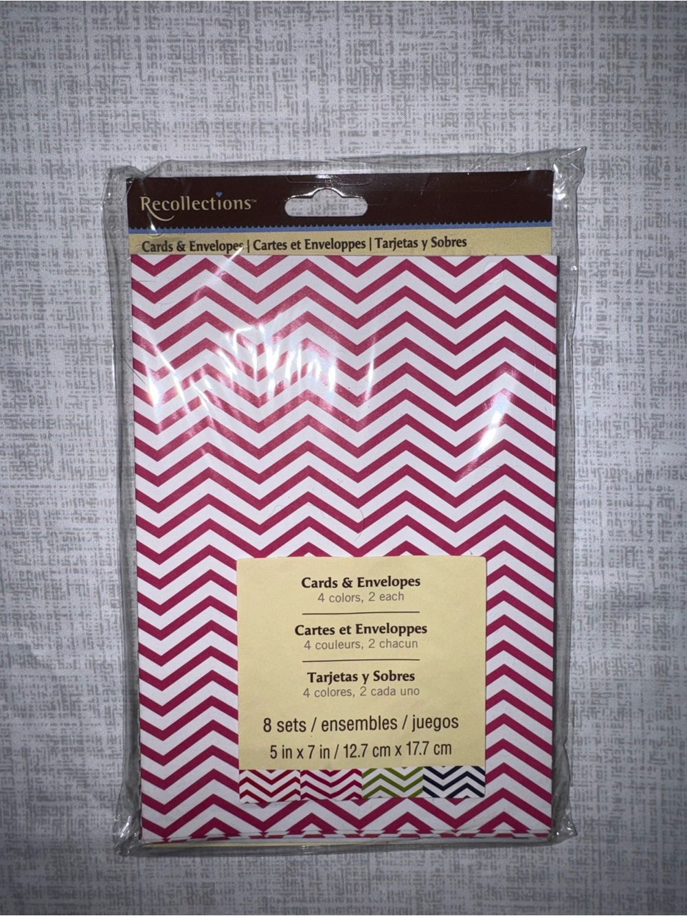 8 Piece Chevron Blank Notecard &
Envelope Set, New